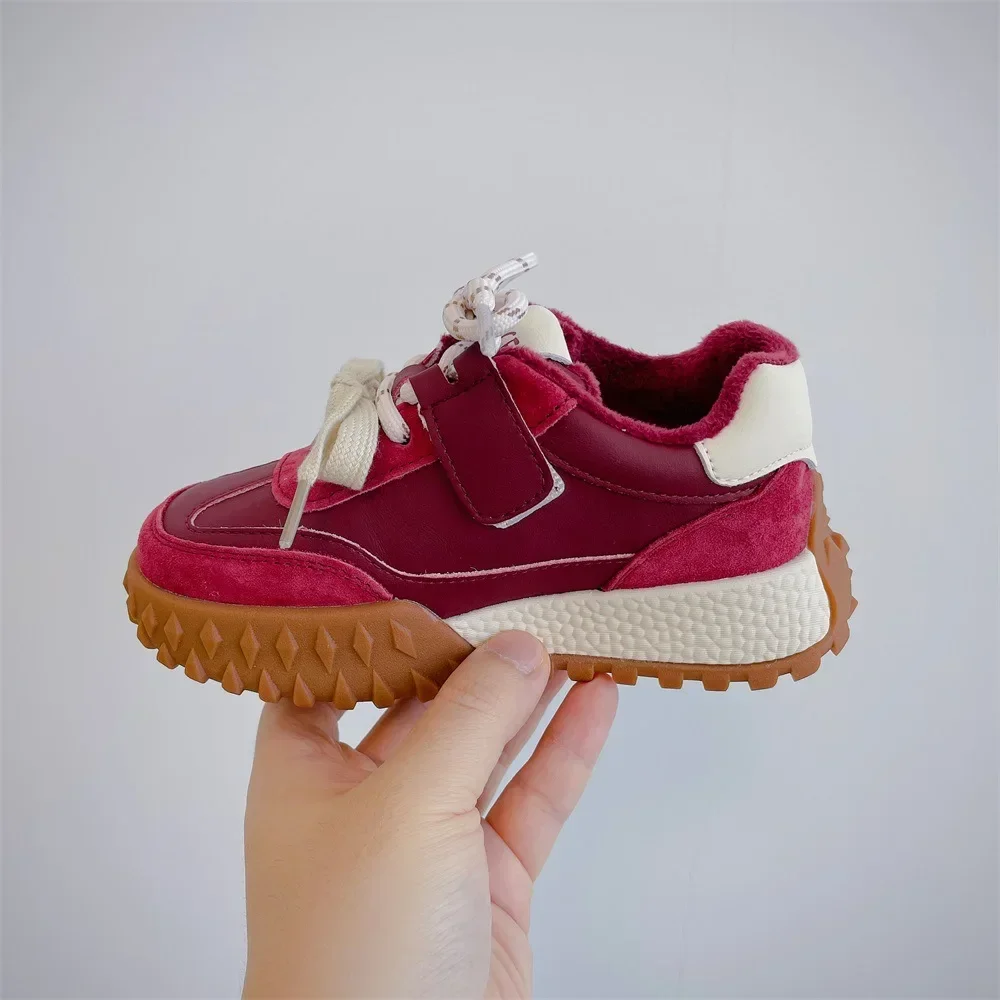 Nuevos zapatos de invierno para niños, suela suave, cómodos zapatos deportivos casuales, versión coreana, zapatos gruesos y cálidos Forrest Gump para niñas