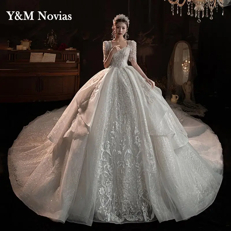 

Y&m Luxury Beading Pearls Ball Gown Ivory Wedding Dress Short Sleeves Square Collar Appliques Lace Bridal Skirt Vestido De Noiva