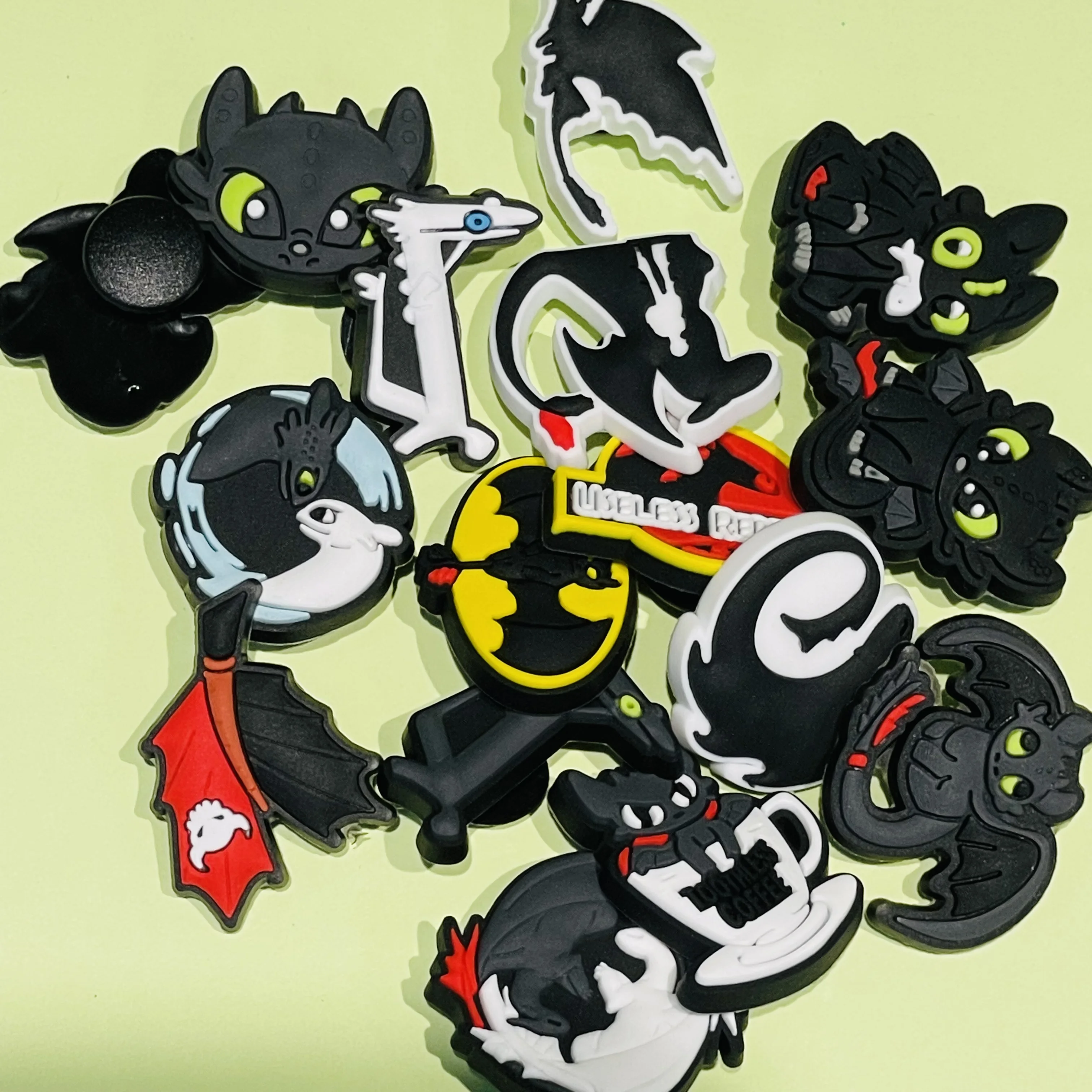 16Pcs Lovely Dragon Cartoon PVC Kids Shoes Charms Accessories Toothless Sandal Buckle DIY Bracelet Party Gifts