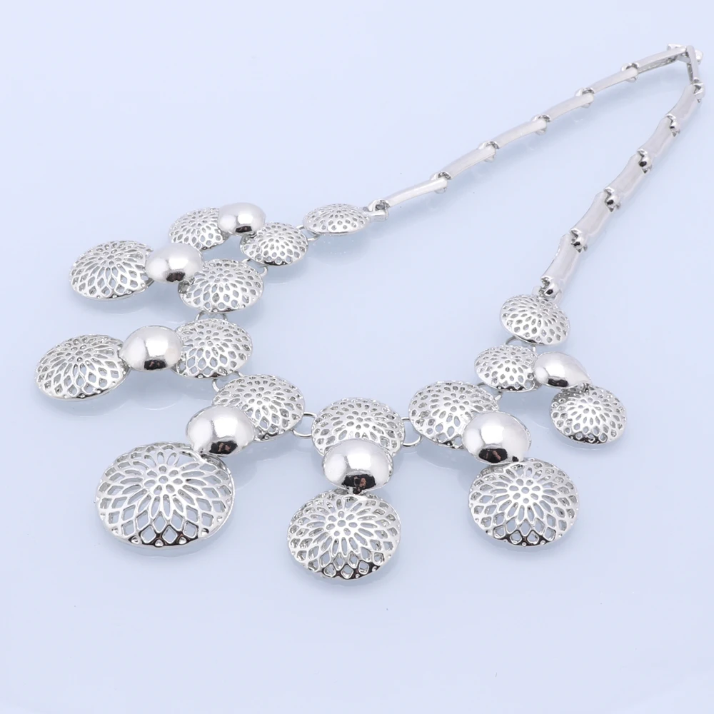 Fine Jewelry Sets Silver Color Hollow Out Alloy Necklace Earrings Bracelet Ring Set Classic African Costume Bridal Jewelry Set