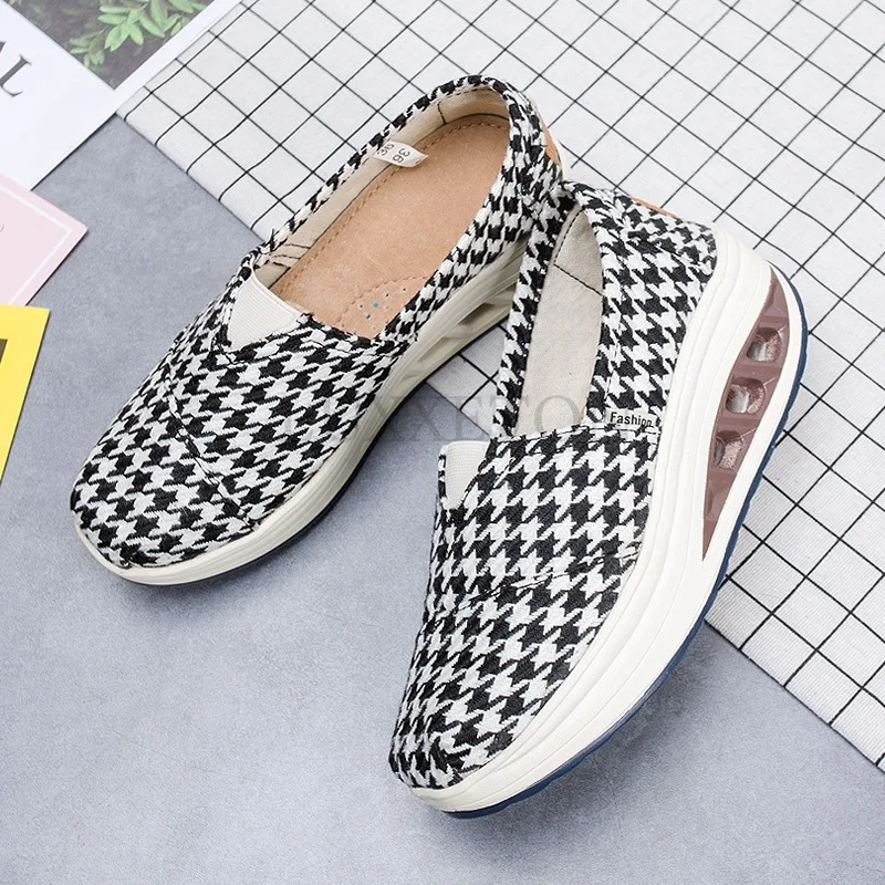 Air Cushion Thick Soled Canvas Wedge Shaped Sloping Heel Rocking Shoe Mesh Breathable and Comfortable Soft Casual Cloth Shoes