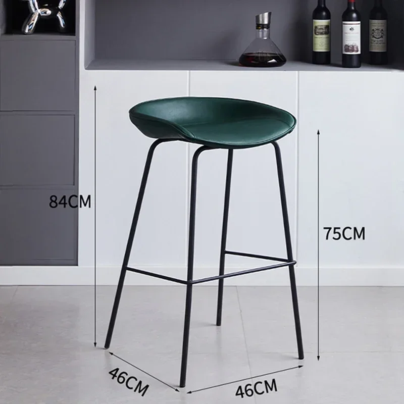 Bedroom Minimalist Bar Stools Balcony Designer Makeup Accent Wishbone Bedroom Gaming Dining Chairs Nordic Sillas Bar Furniture