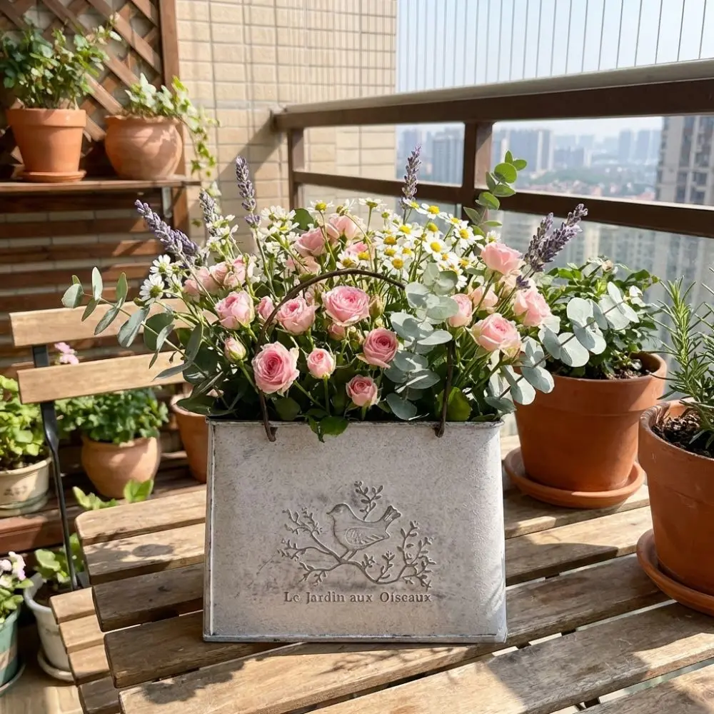 Vintage Distressed Handbag Flower Pot Wear-resistant Flower Vase Iron Art Vase Plant Bucket Decorative Pot Flower Container