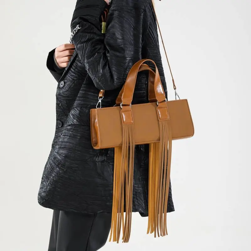 

New Tassel Square Handbag 2026 Fashion Shoulder Bags For Women Crossbody Bag Female Travel Handbags Spring Phone Bag Bucket Bag