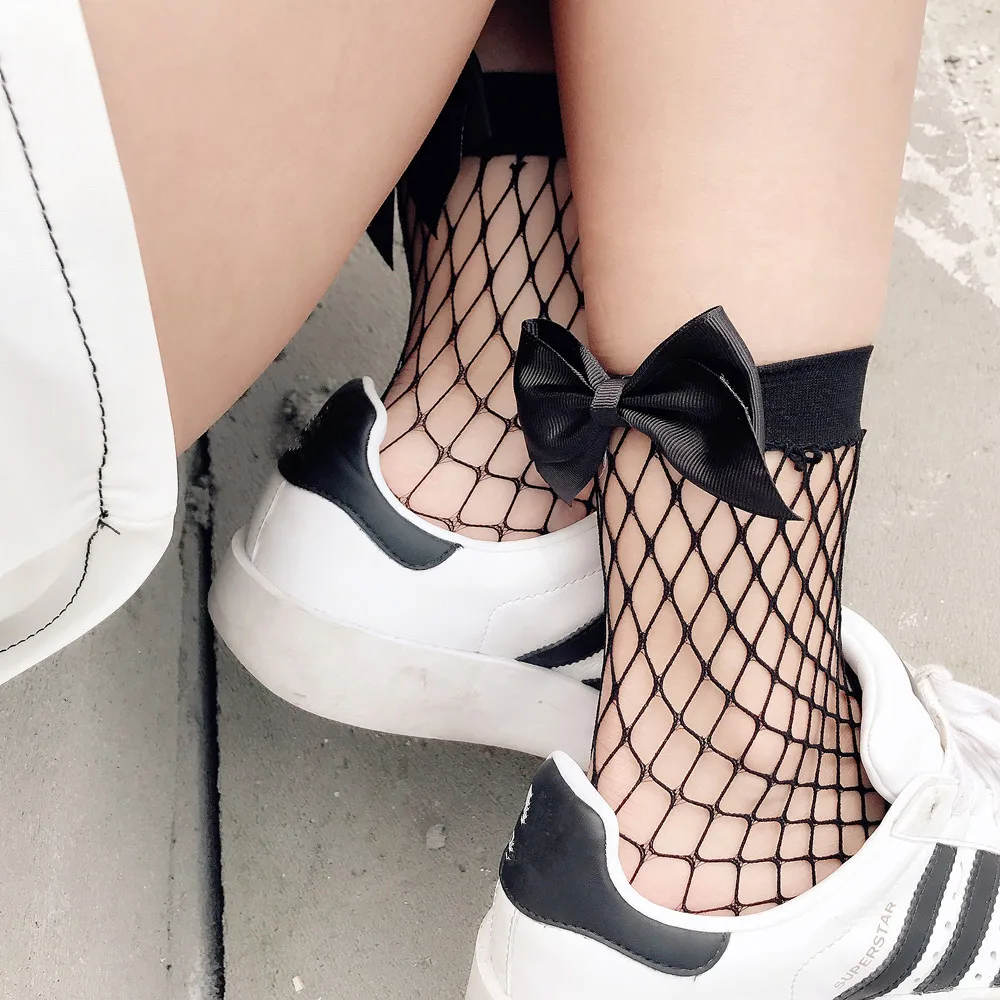 Sexy Big Bow Grid Fishnet Socks Women European Style Hollow Mesh Mid-Calf Short Hosiery Soft Net Socks Streetwear Matching Look