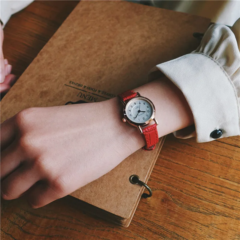 

Women's Fashion White Small Watches 2022 Ulzzang Brand Ladies Quartz Wristwatch Simple Retr Montre Femme With Leather Band Clock