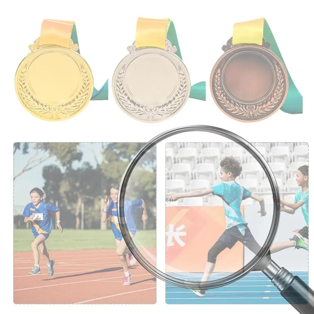 

Набор медалей 5,2 см (золото/серебро/бронза) с лентами для награждения победителей спортивных соревнований и гонок