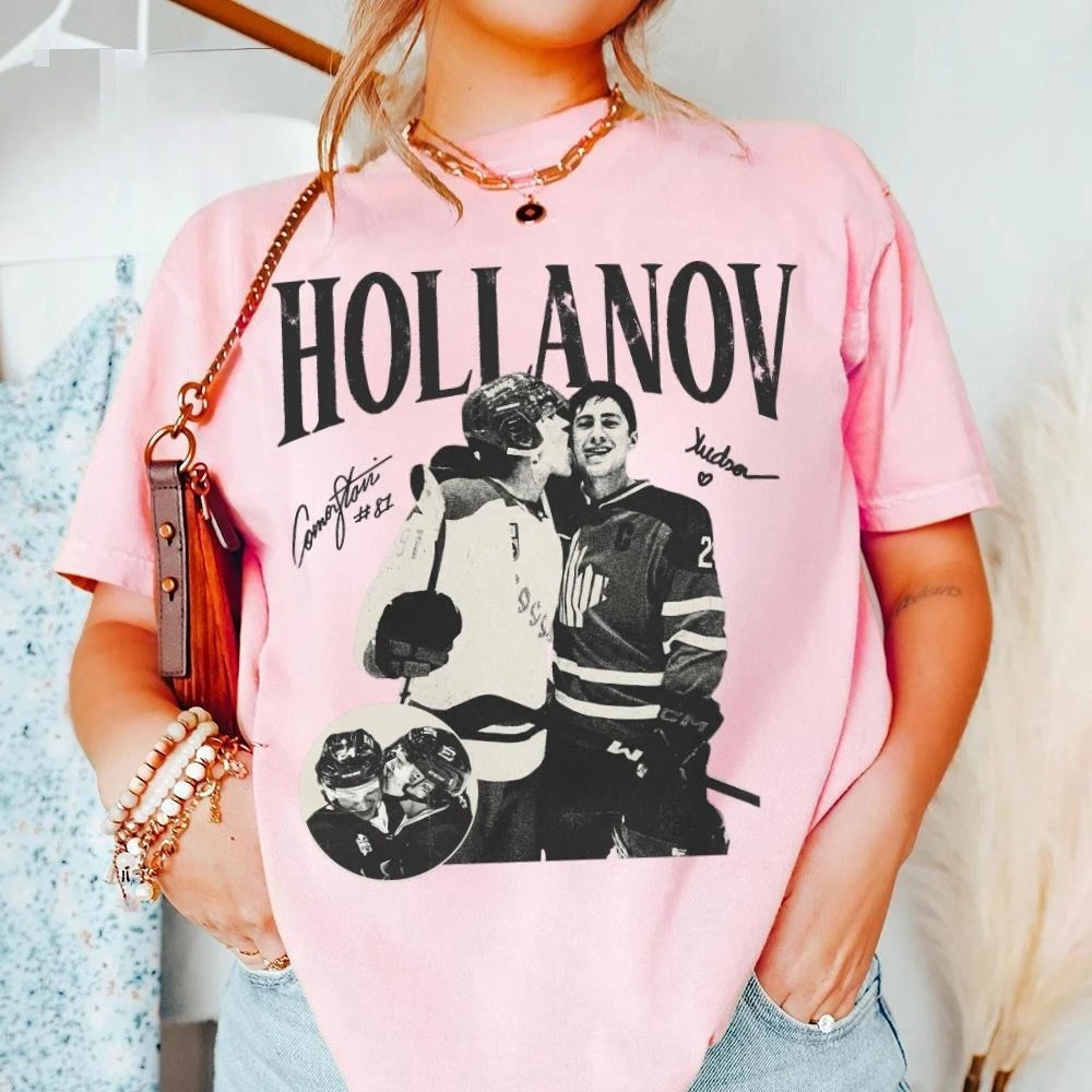 Retro Hollanov T-shirt Hudson Williams Connor Storrie Hot Bloody Showdown Surrounding All Seasons Cotton Unisex T-shirt