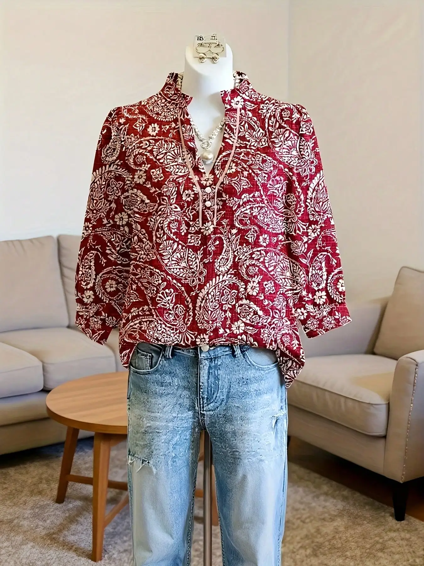 

Женская красная блузка с принтом пейсли, винтажная, с рюшами, V-образным вырезом и рукавами-фонариками