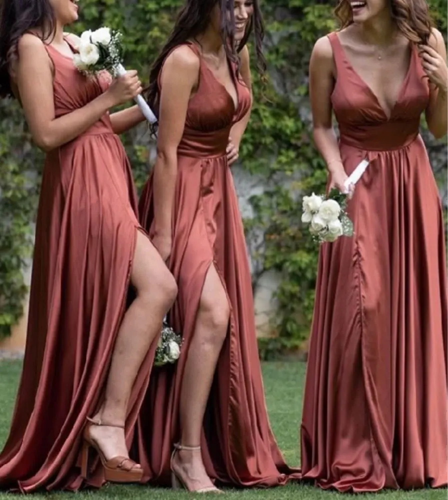 

Angelsbridep Sexy Deep V-neck Satin Vestido Madrinha A-Line Bridesmaid Dress 2022 Side Split Formal Party Gowns Robes De Soirée