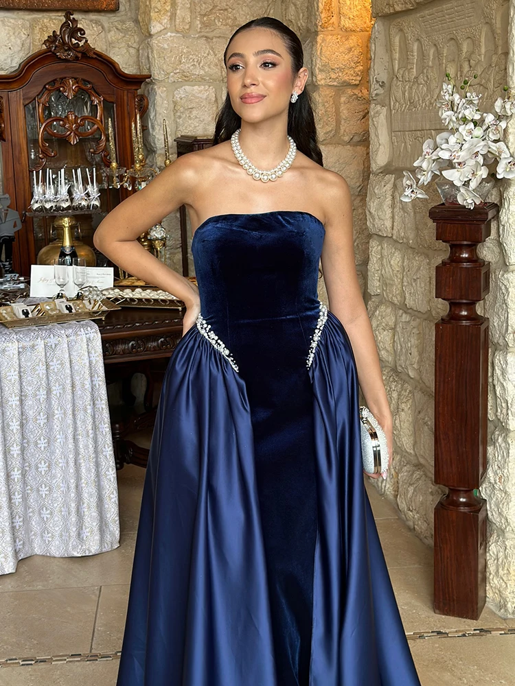 Elegancka sukienka wieczorowa bez ramiączek, w stylu koktajlowym, z satyny w kolorze granatowym, zdobiona perłami, seksowna, formalna, idealna na galę, długa sukienka maxi.