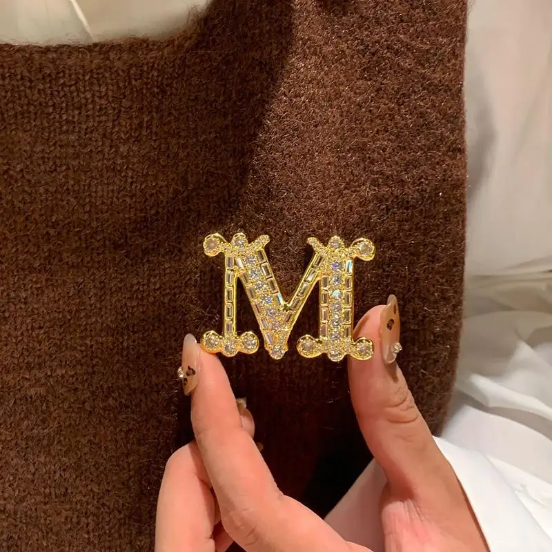Rhinestone Letter Initial Brooch Pin, Sparkly Alphabet Lapel Pin Fashion Jewelry Gifts for Women Coat Dress Decoration