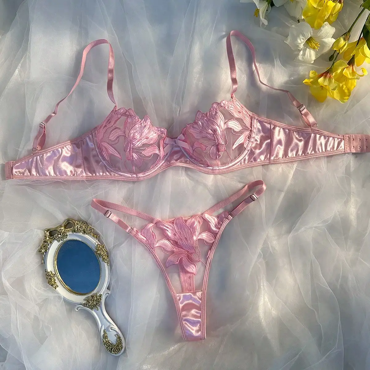 Sexy Lingerie Woman Lace Transparent Underwear Fairy Embroidery Brief Sets Delicate Bra Kit Push Up Breves Sets Thin Erotic Bras