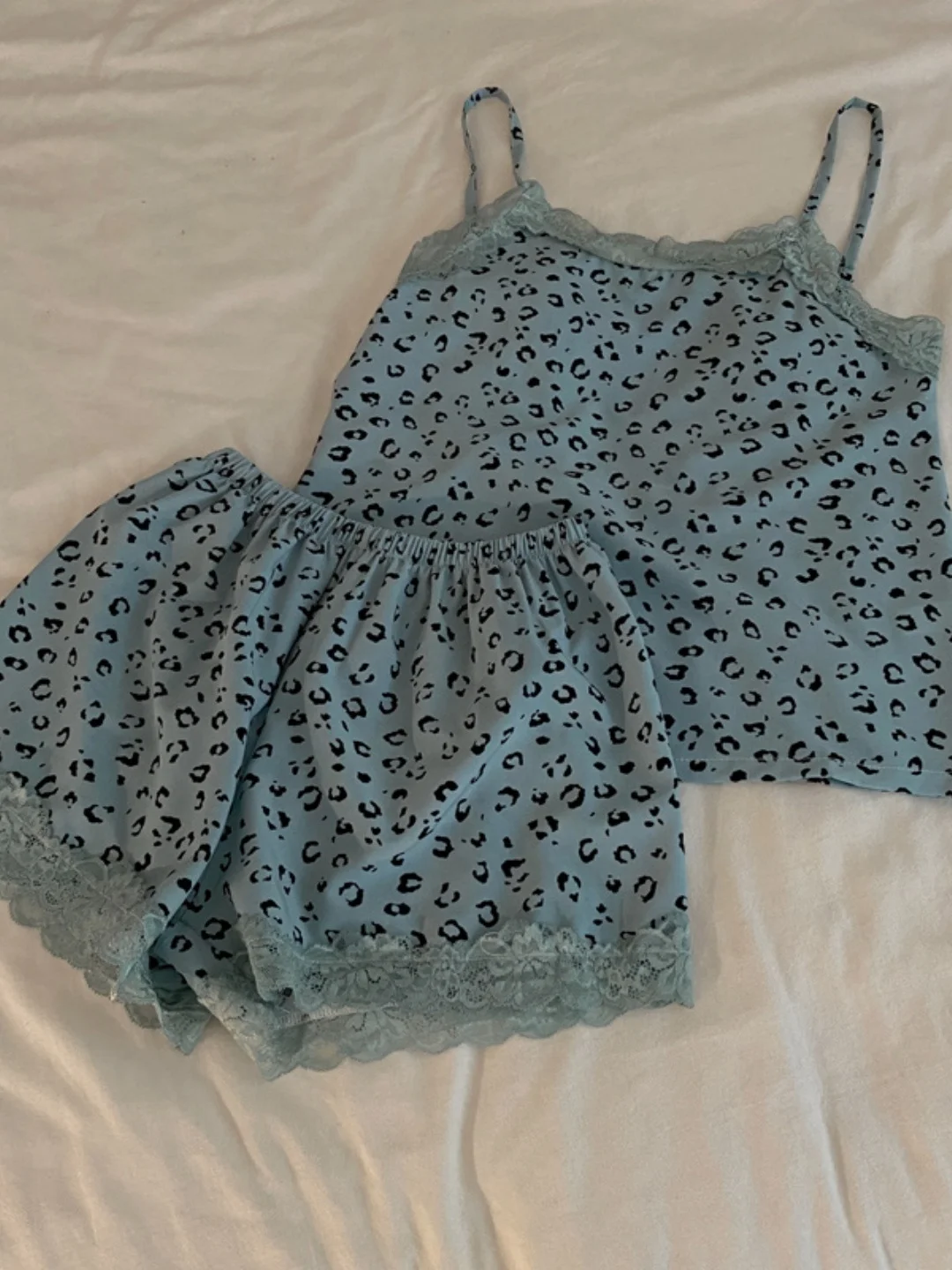 

plus Size Lace Trim Backless Sleepwear Shorts Set Sexy Home Clothes Casual Loose Fit V-Neck Short Sleeve Two-Piece Set for Al...