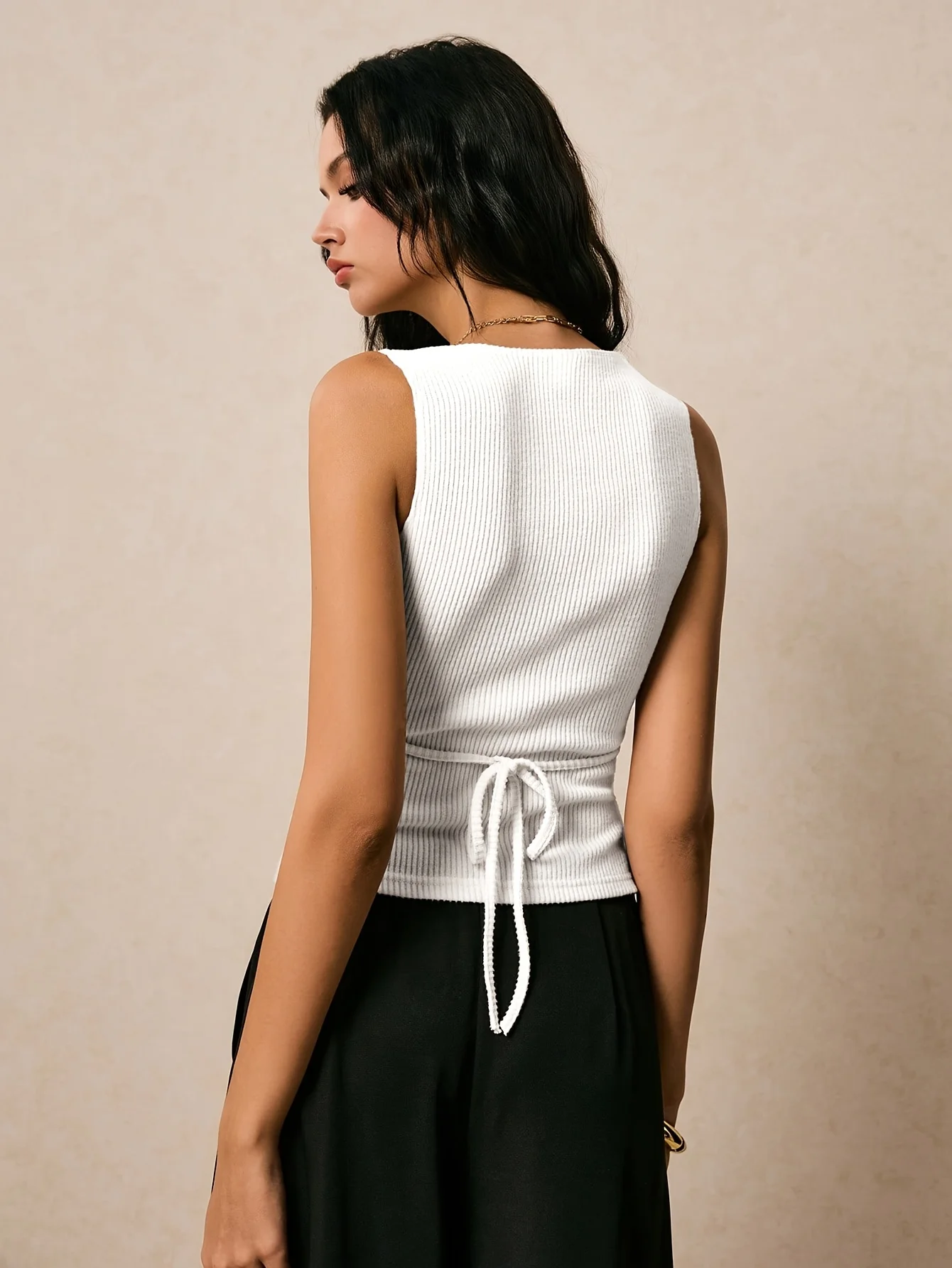 Ropa de uso diario cómoda y moderna, ropa de mujer para ocasiones informales o formales.