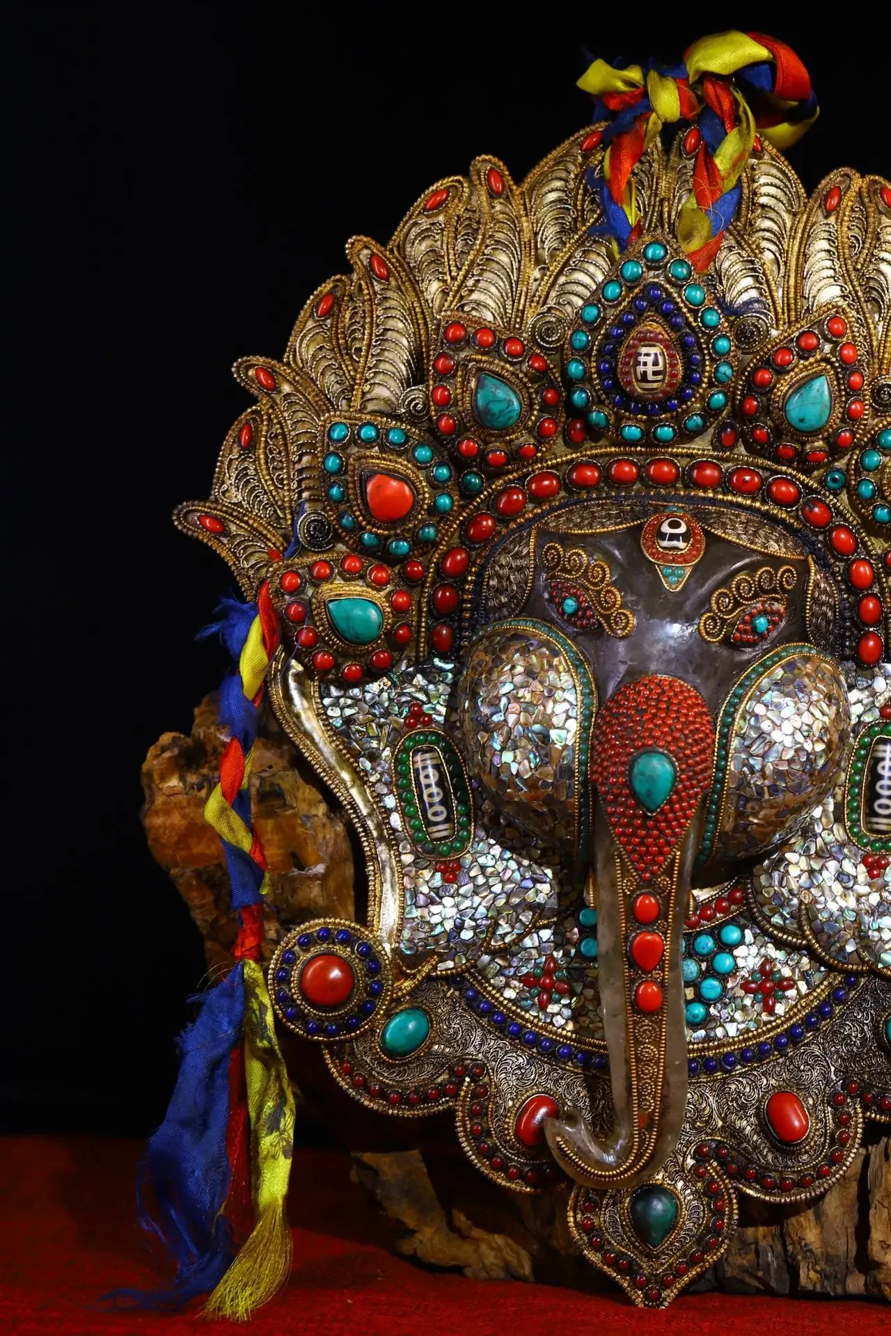 

16"Tibetan Temple Collection Old Natural Crystal Mosaic Gem gZi Beads Shell Ganesha Buddha Mask Amulet Worship Hall Town house