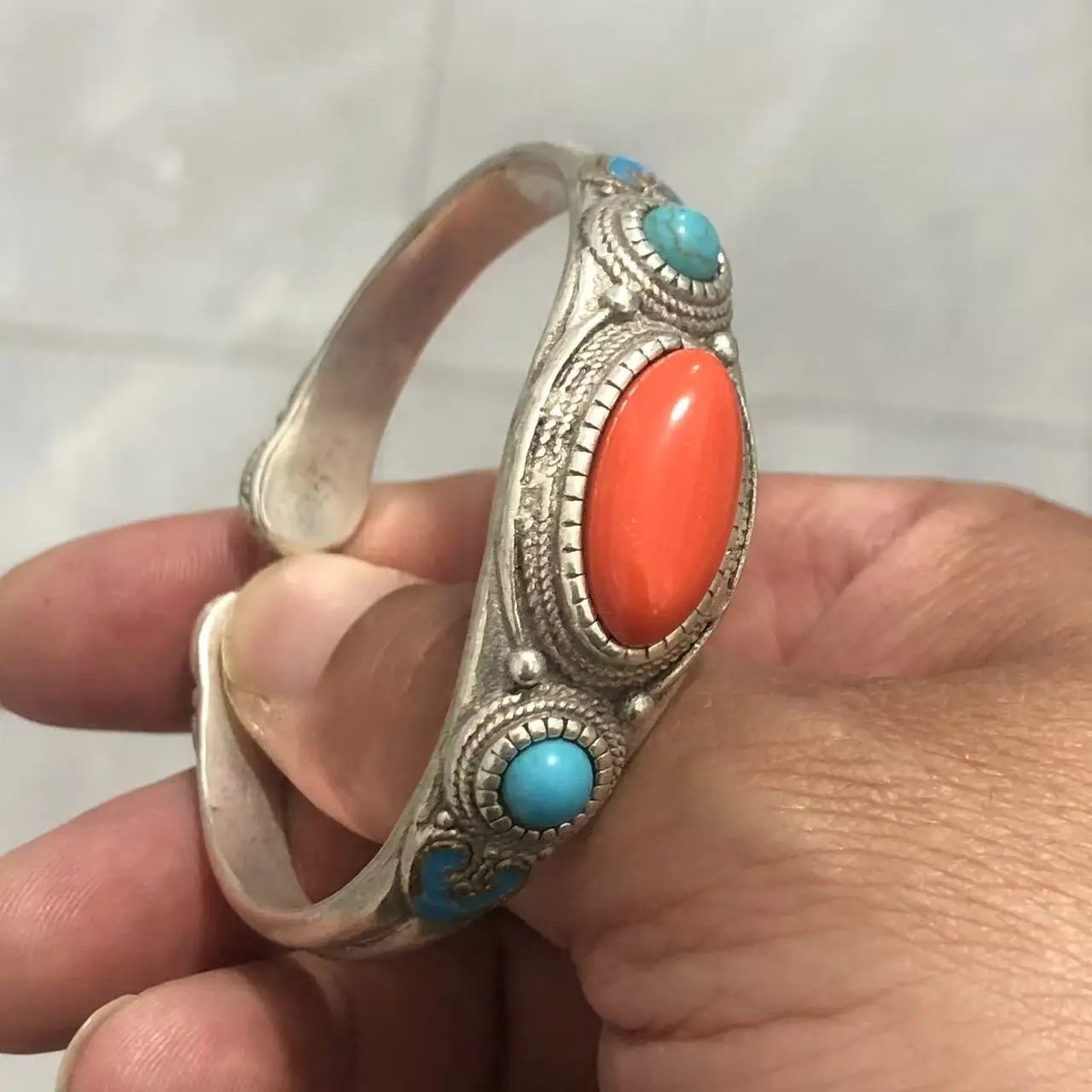 Ethnic Vintage Silver Scroll Carving Open Cuff Bangle Orange Bar Stone Blue Textured Stones Statement Bracelet