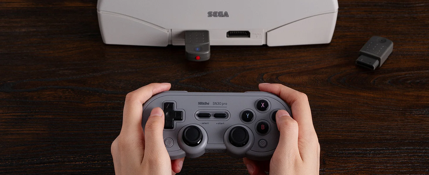 8BitDo Retro-Empfänger-Adapter für Saturn, Windows 11/ 12, kompatibel mit Xbox Series, Xbox One, Switch Pro, PS5, PS4-Controller – Detail 8