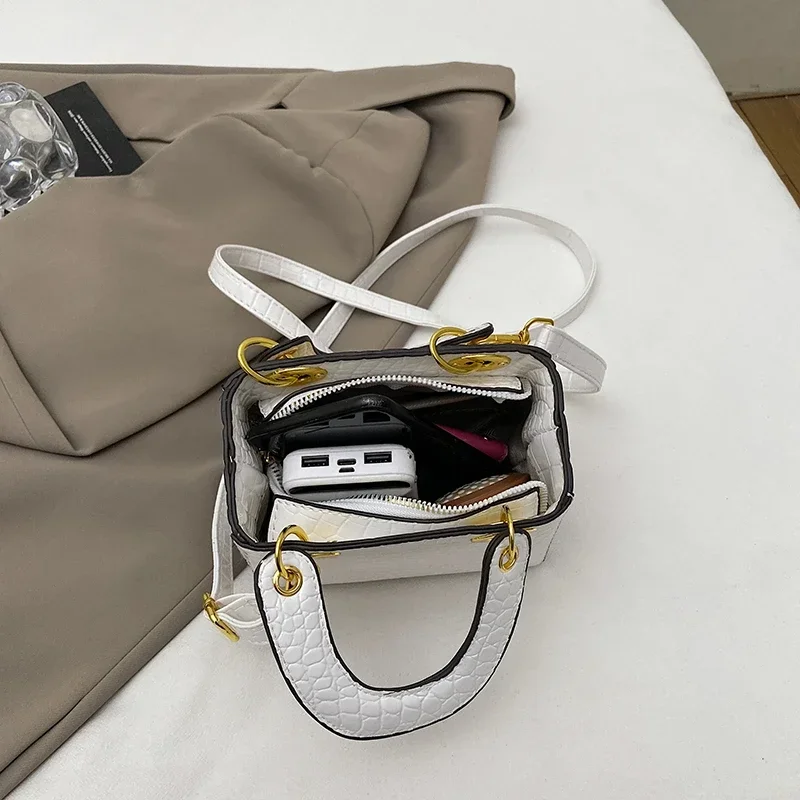 2025 جديد عصري المتضخم حقيبة تسوق حقيبة عصرية ركاب حقيبة عمل جلدية مقاوم للماء سعة كبيرة للنساء العمليات