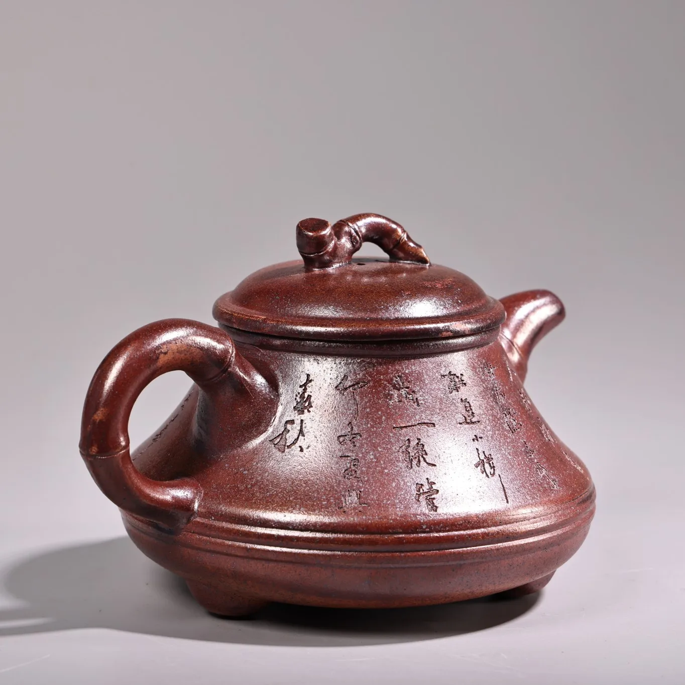 Raw purple clay ore high-end Purple Clay Teapot Chai Shao Engraved pattern Bamboo pot Tripod base Teapot Pot Tea Maker