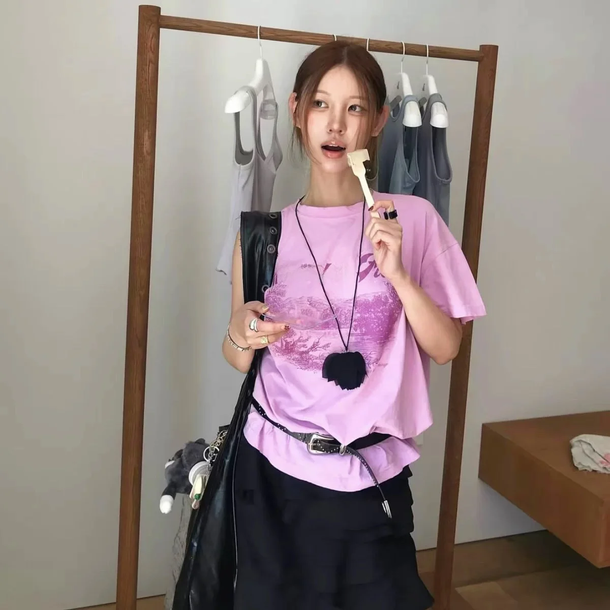 

Summer 2025 Women's Loose Svel T-irt Dongda Pure Color Print Slimming Effect Thi Knitted Cotton Casual Top