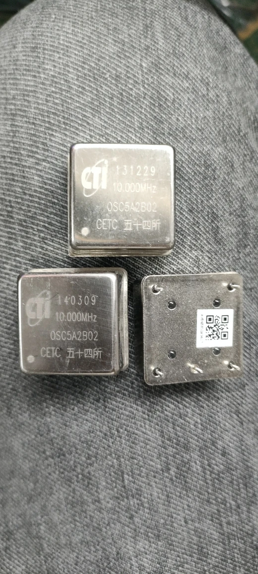 Disassembled parts CTI 54th Institute OSC5A2B02 10MHz 5V constant temperature crystal oscillator