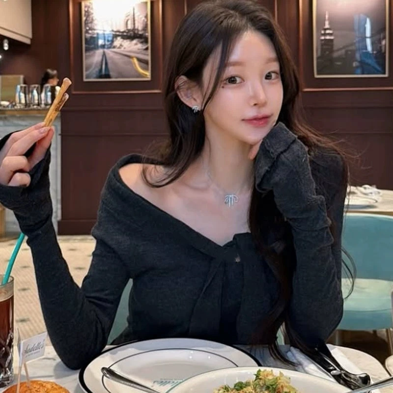 Spring Summer New Sle Dongda Gate Slim Fit Knitted irt with Belt ort Length Transparent Design Comfortable Breathable T...