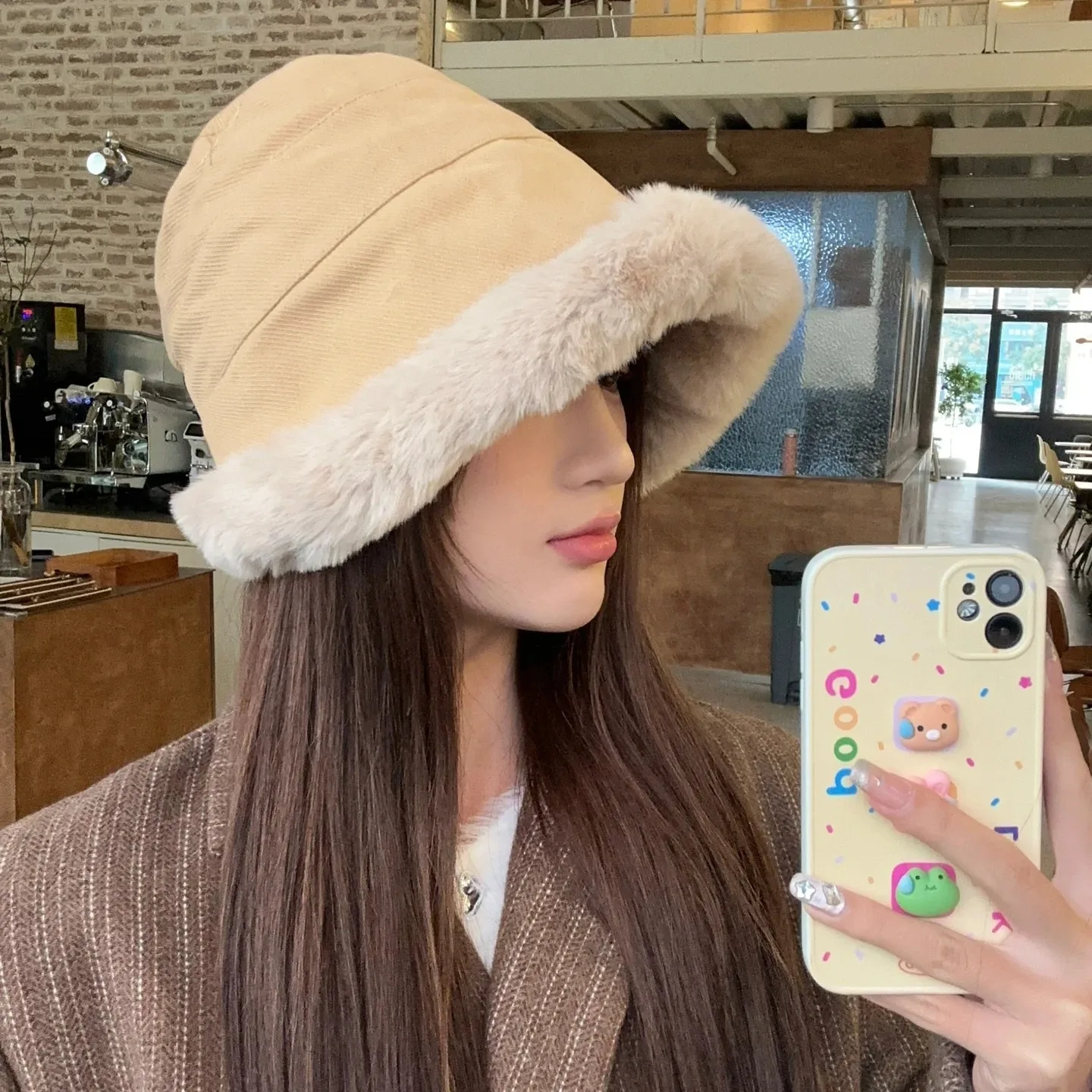 2024 Y2k Fluffy Faux Fur Bucket Hats Women Rabbit Fur Warm Thick Plush Winter Hat Lady Fashion Luxury Panama Furry Fisherman Cap