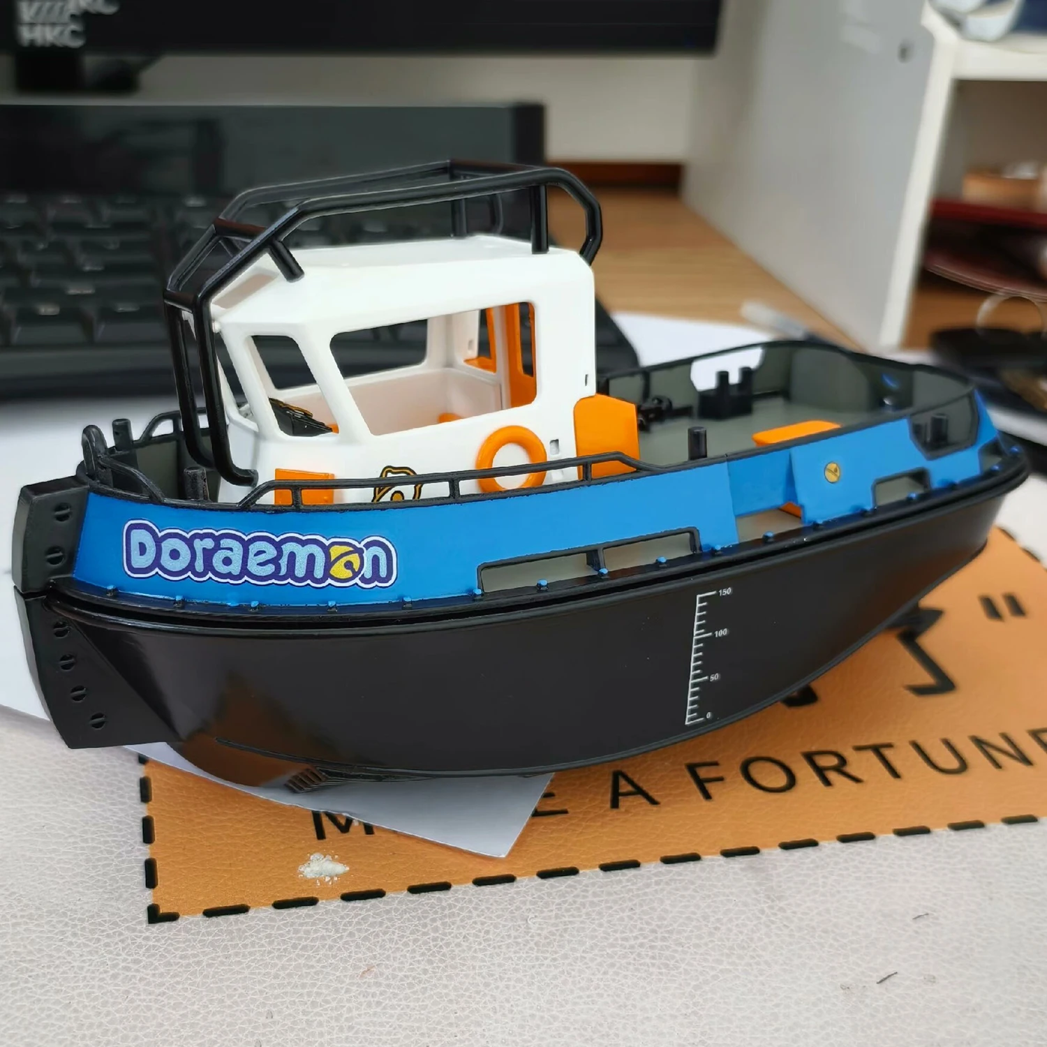 Łódź RC 1/48 22cm Jednomotorowa DAMEN1004 Zdalnie Sterowany Wóz Towarski Stereolityografia Model Statku RC Zestaw Statku Zabawka Prezent dla Chłopca