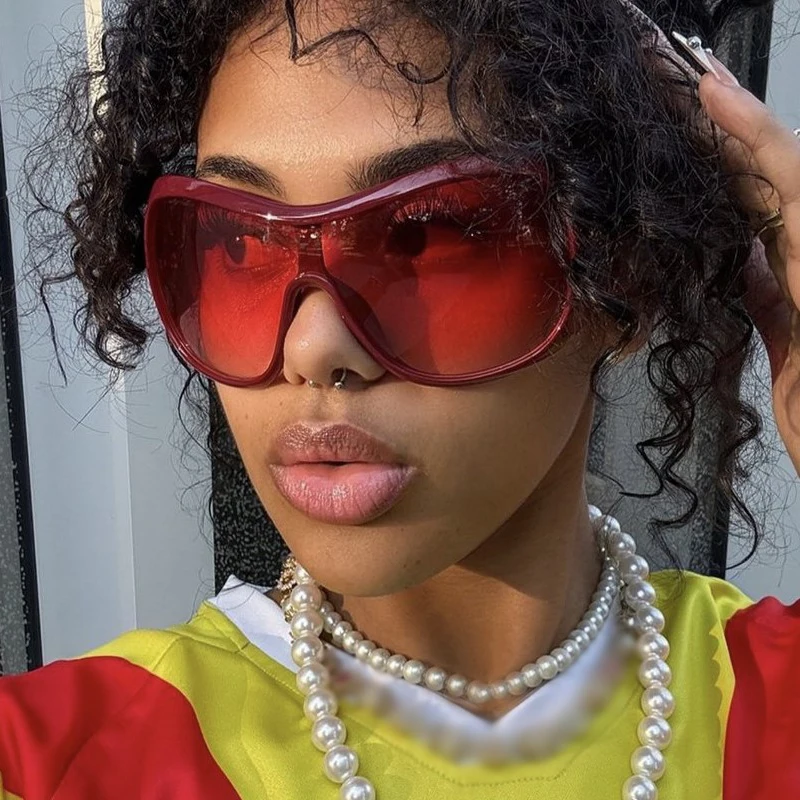 

2025 New Fashion Sexy Wine Red One Piece Sunglasses for Women Brand Trendy Vintage Punk Shield Sun Glasses Female Summer Eyewear