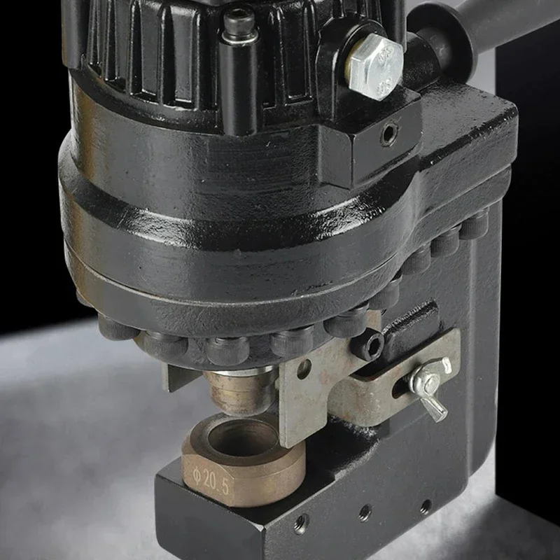 Rechargeable Hydraulic Punching Machine SHPM-20 Portable Angle Iron Iron Plate Puncher 3-6mm Angle Steel Holes Opener