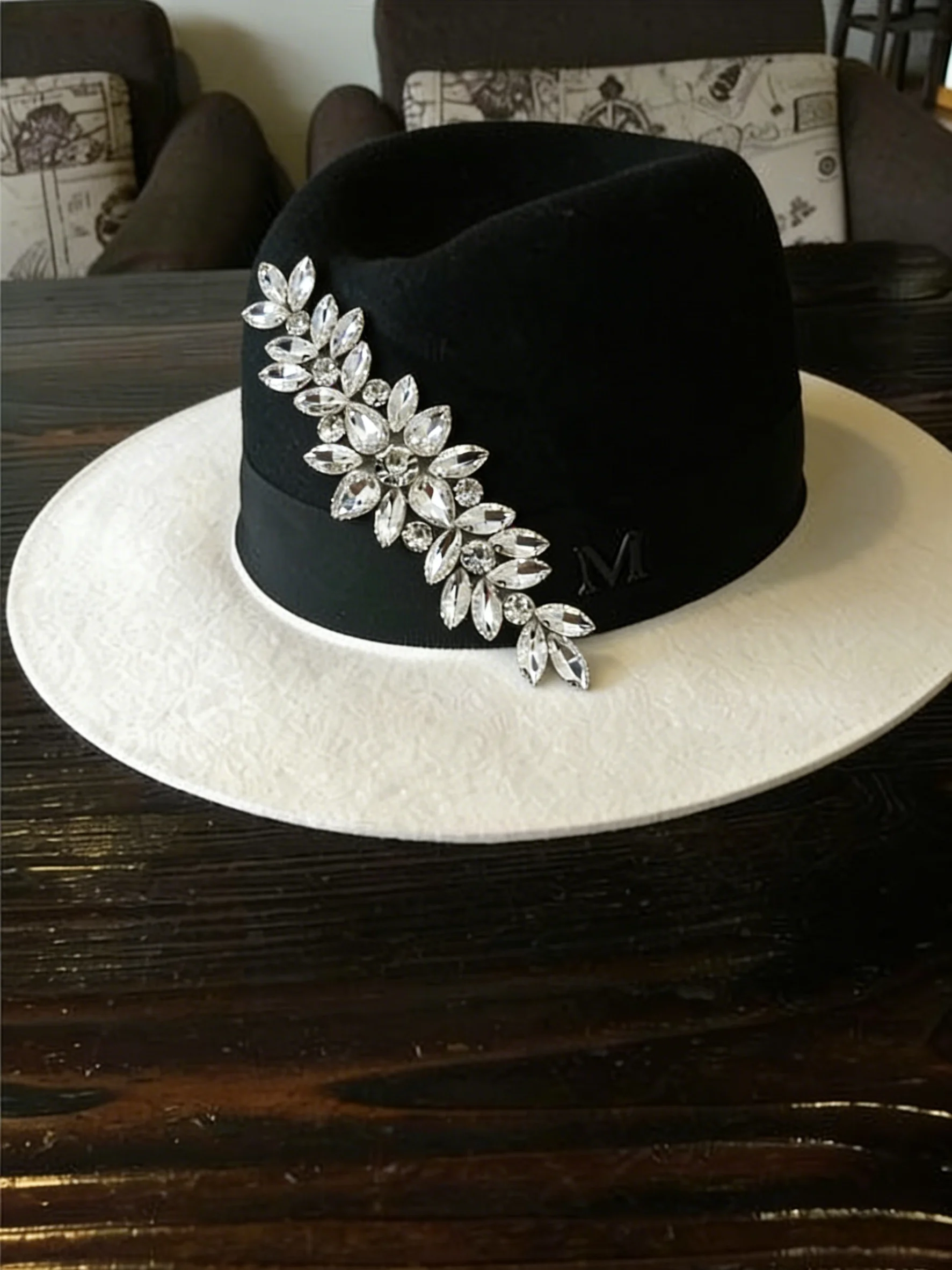 Elegant Vintage Green Diamond Flower Brooch Heavy Work Grandmother Design Fashionable Accessory for Dresses And Gowns view 4