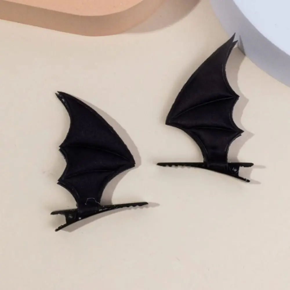 

Theme Halloween Party Wear Devil Hair Clip Cosplay Props Punk Bat Wing Barrette Headdress Gothic Head Decor Kids