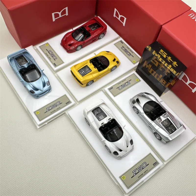 DMH 1:64 F50 aperta Standard Red White Yellow limited299 Resin Model Car