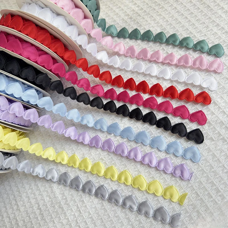 

Красочная лента с тисненым узором в виде сердец для DIY-поделок, упаковки подарков, аксессуаров для одежды, кружевная лента для букетов и подарочной упаковки