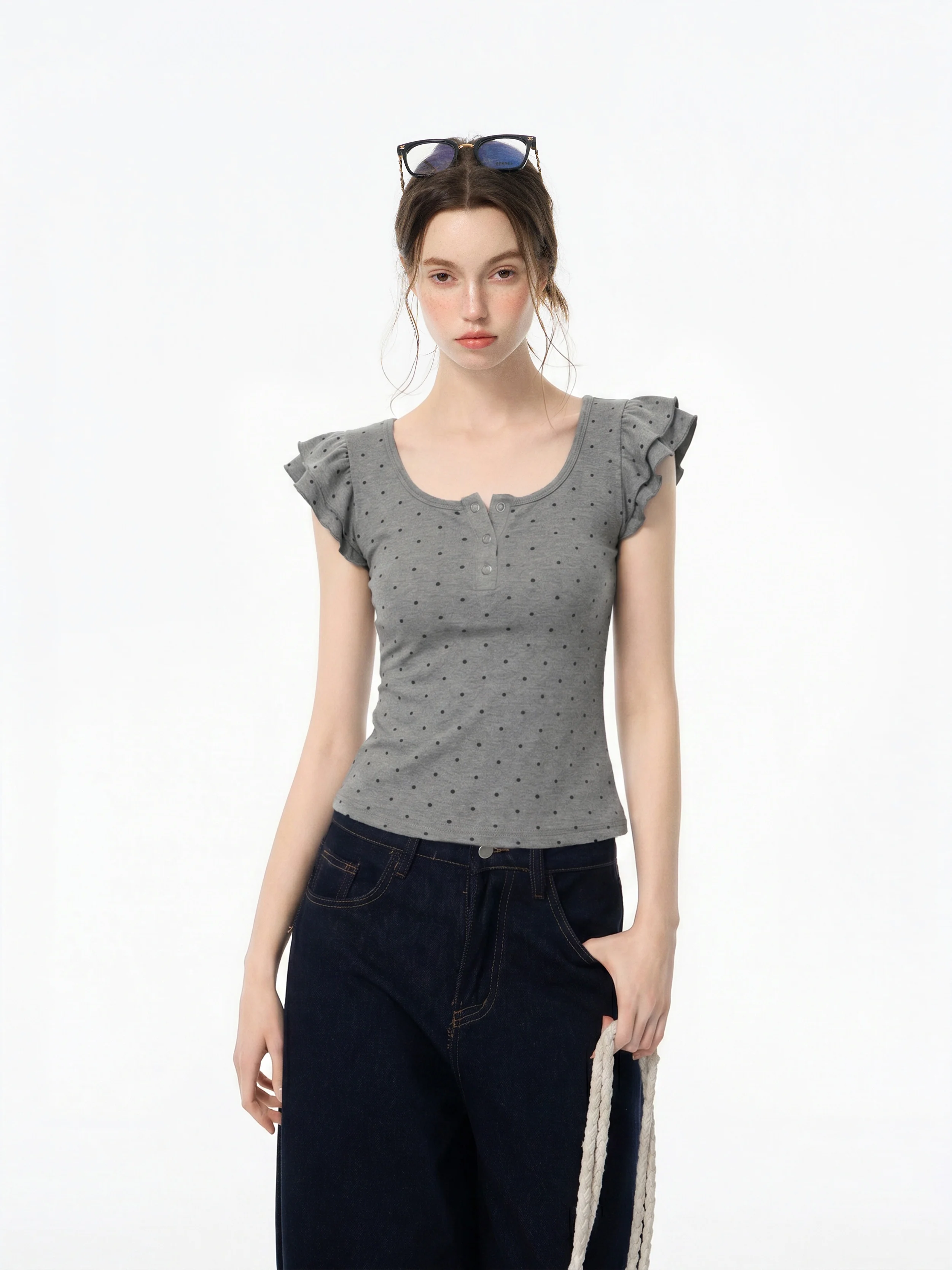 Gray U-Neck Polka Dot Short Sleeve T-Shirt Women's Summer Slim Fit Design Sense Shortened Winged Sleeve Top Korean Style