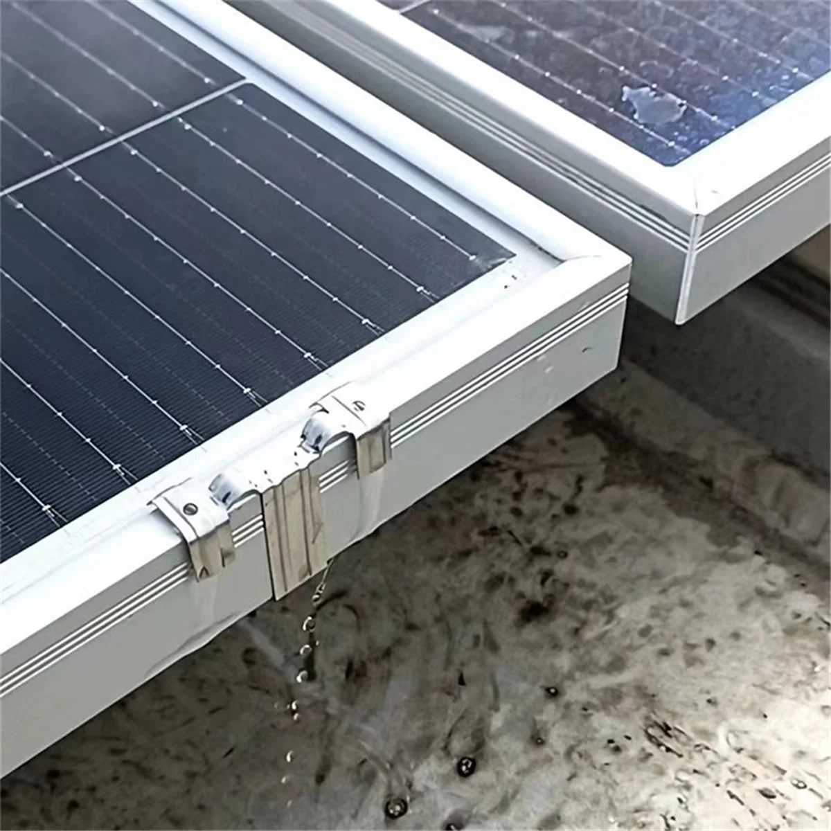 AA98 30PCS PV Photovoltaic Panel Drainage Buckle Plate Solar Panel Water Drain Clip for Solar Panel Draining 35mm