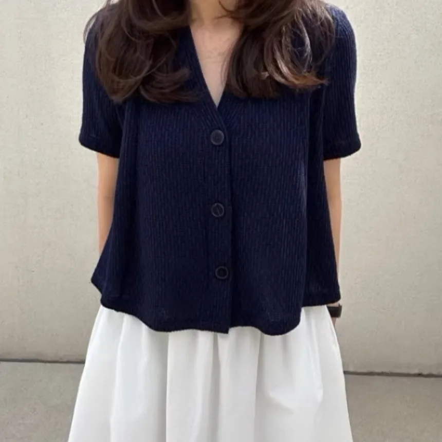 

Модный вязаный свитер с v-образным вырезом, свободный крой, для похудения, женский модный сезон: весна-лето, Новое поступление, повседневное удобное ort Sve