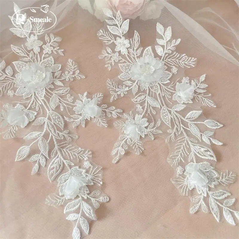 

Белая 3D аппликация из бисера и кружева с зеркальными цветами и вышивкой листьев. Накладка для свадебного платья/головного убора. Набор для шитья своими руками.