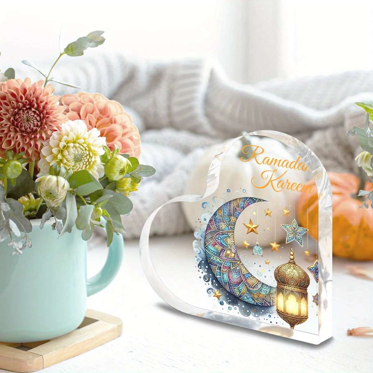 2D， Ramadan Mubarak heart-shaped acrylic desktop decoration - New moon, stars, and lantern design, Eid al Fitr decoration