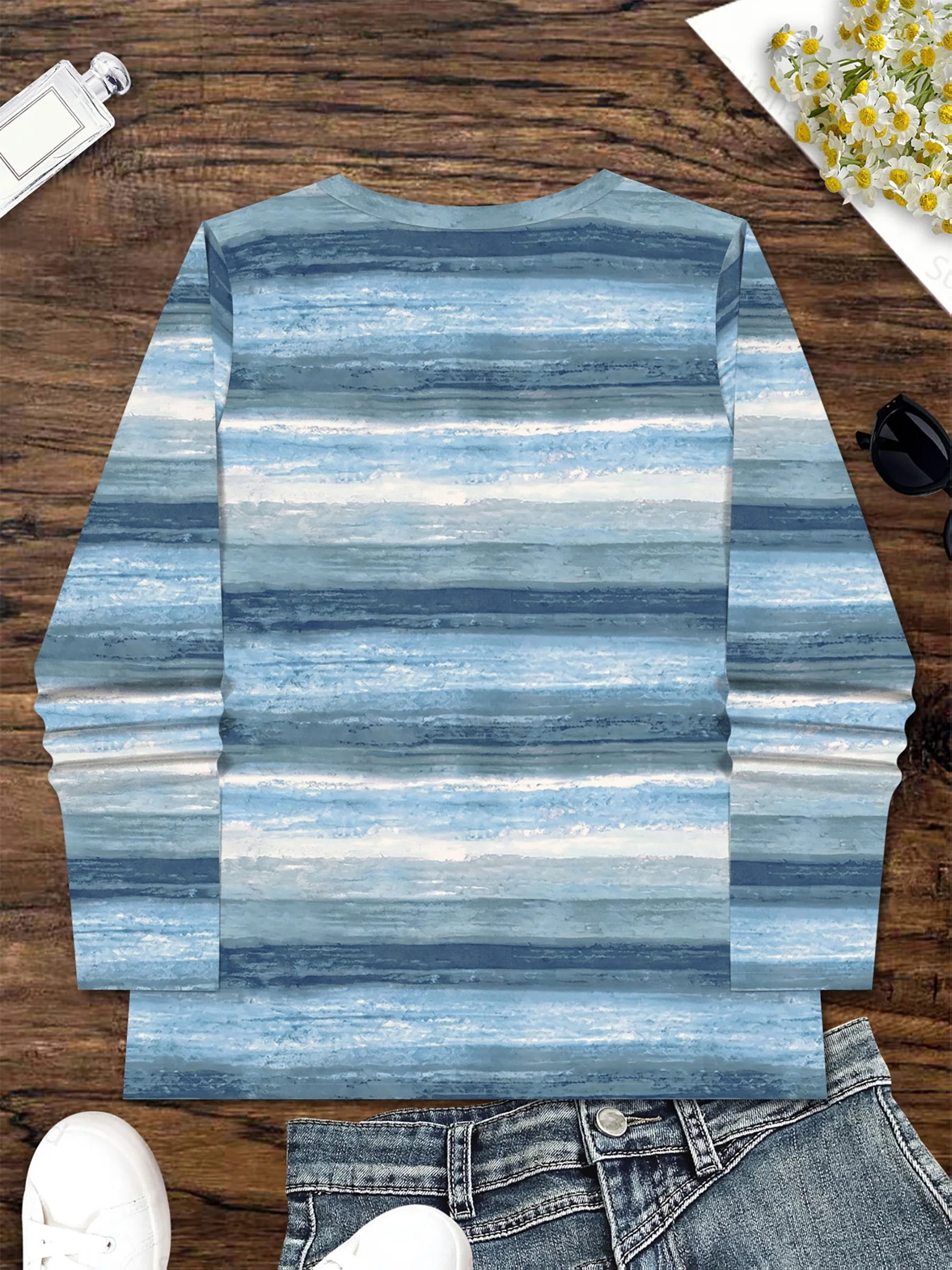 New Women V Neck Long Sleeve T-shirt Blue Gradient Stripe Street Print Casual Top Spring Autumn Ladies Daily Wear - view 4