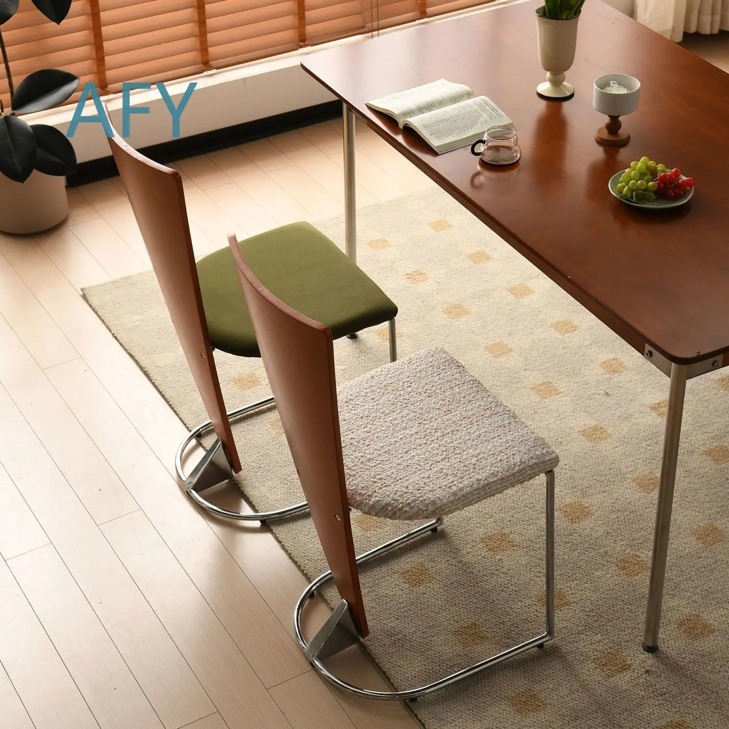 Medieval Retro Solid Wood Dining Chair for Home Office Living Room for Vintage Industrial Decor Metal Frame Designer Chair