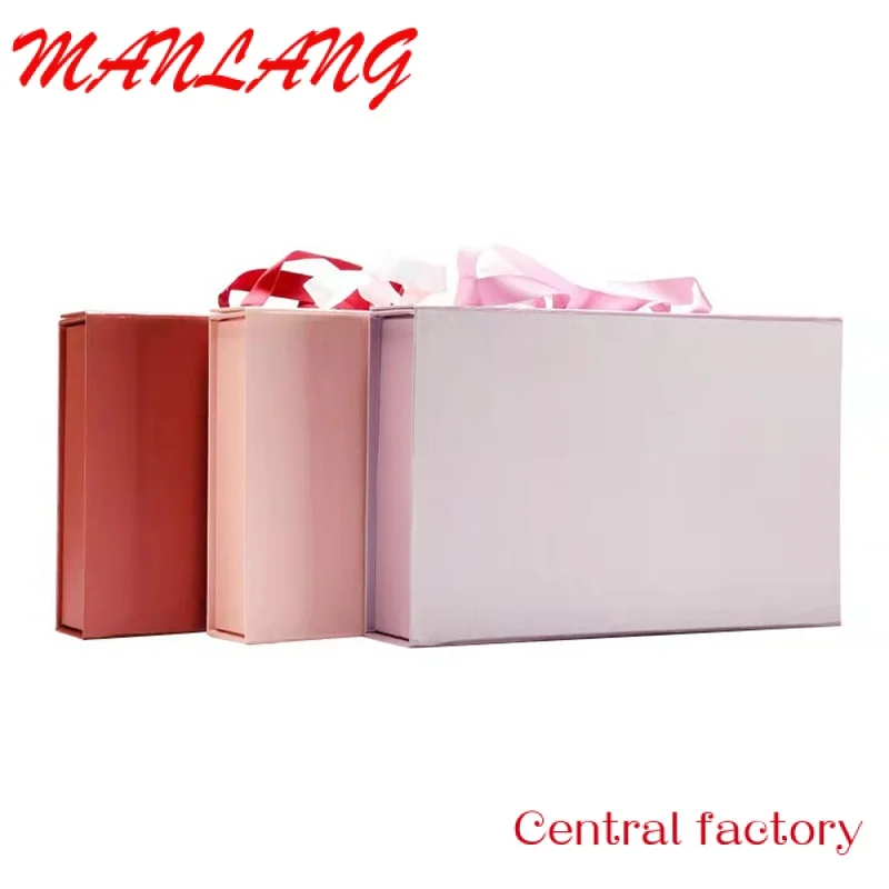 Custom  CustomHeavy Cardboard Customized Large Square Flat Pack Folding Magnetic Royal  Gift Boxes With Handle