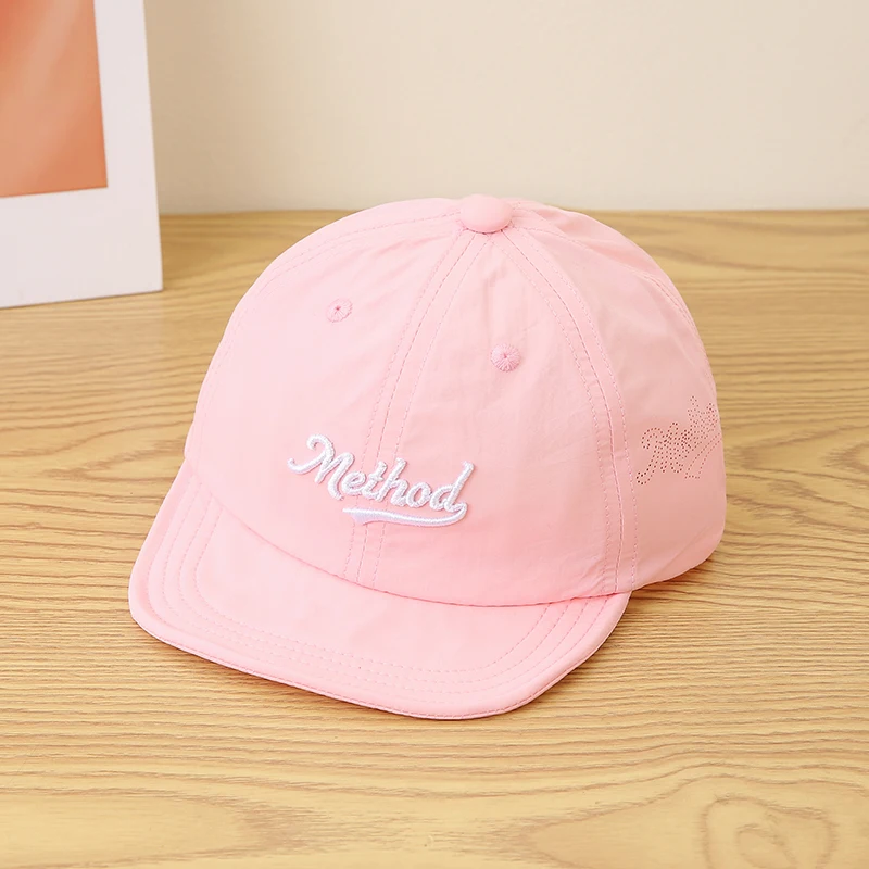 Method American-style bold embroidery quick-dry soft brimmed children's baseball cap with side ventilation mesh for casual sport view 4