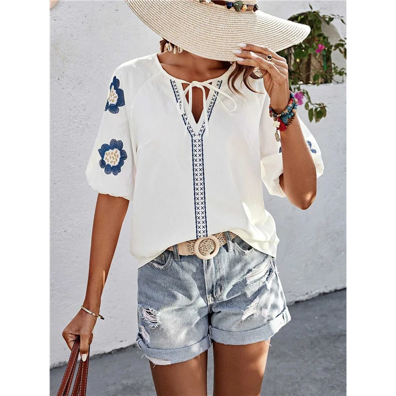 

【SEE】Women's Summer Tops Floral Embroidered Puff Short Sleeve Shirts V Neck Boho Tunic Casual Blouse