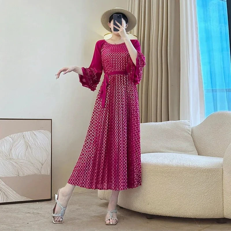 

Round Neck Short Sleeve Waisted Peplum Dresses Miyake 2025 Summer New Design Fashion Gold Foil Print Women's Pleated Dress