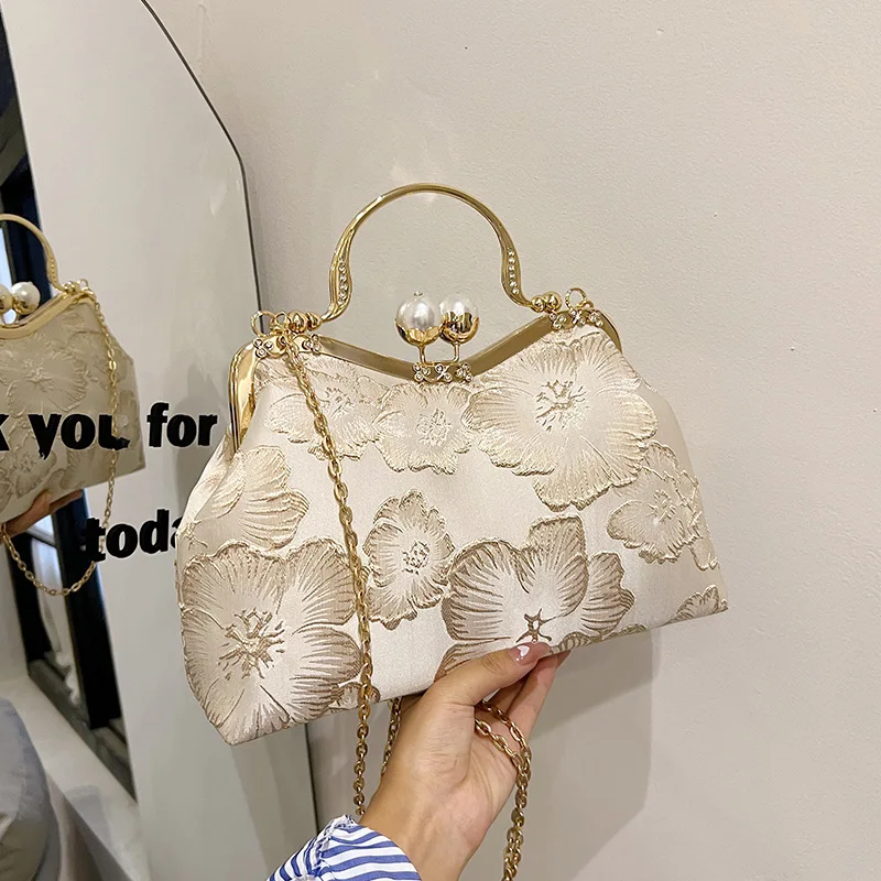 Vintage Chinese Style Evening Bags Handmade Embroidery Flower With Handle Handbags For Women Fashion Chain Shoulder Bags Clutch