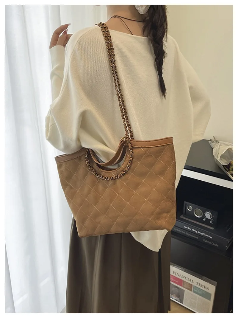 

2025 Quilted Chain Tote Bag - Lazy Style Large Capacity Handbag, Crossbody/Shoulder Multi-Way, Geometric Pattern Purse for Women