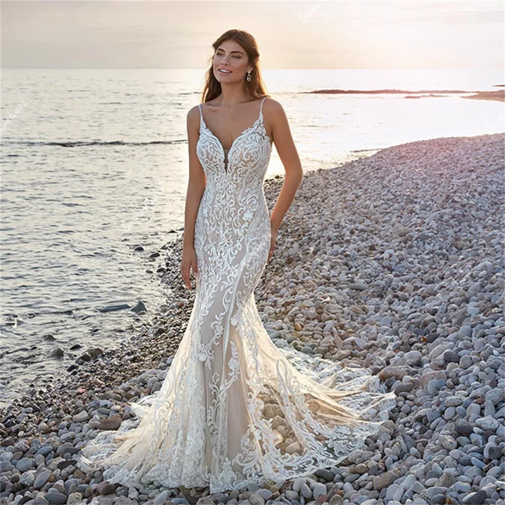 Mermaid Boho Wedding Dress V-Neck Button Backless Beach Bride Gowns Lace Applique Gorgeous Bridal Dresses Vestido De Noiva