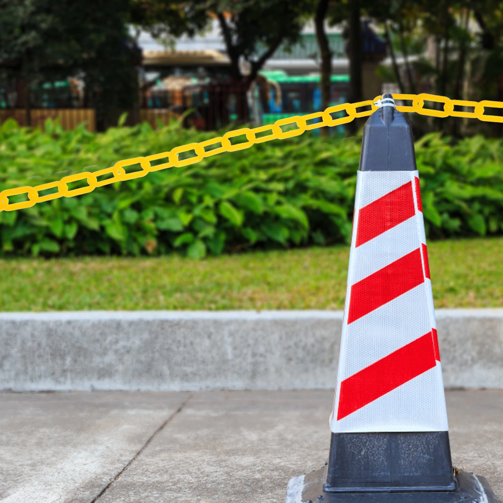 Plastic Safety Chain Warning Protection Barrier Link Crowd Control Fence Road Cone Pillar No Parking Sign